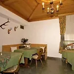 Der Jagdhof Lägenhetshotell 3*