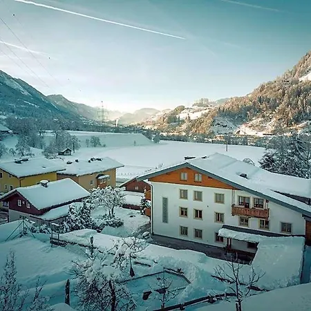 Aparthotel Der Jagdhof 3*