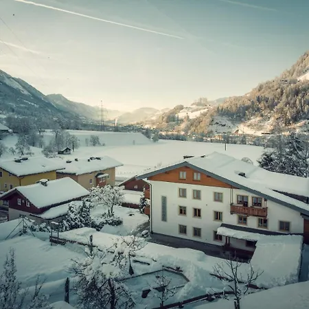 Der Jagdhof سانكت يوهان ايم بونغ